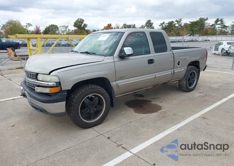 2000 Chevrolet Silverado 1500 Ls from USA, damaged, VIN 1GCEK19T5YE365579